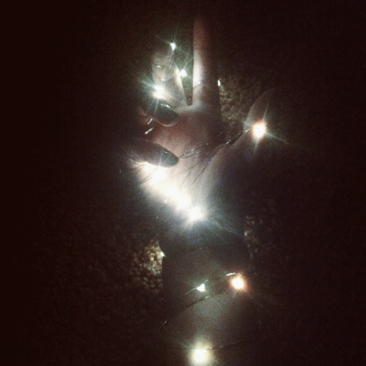 Handsss hand lights fairylights shine aesthetic  grung 