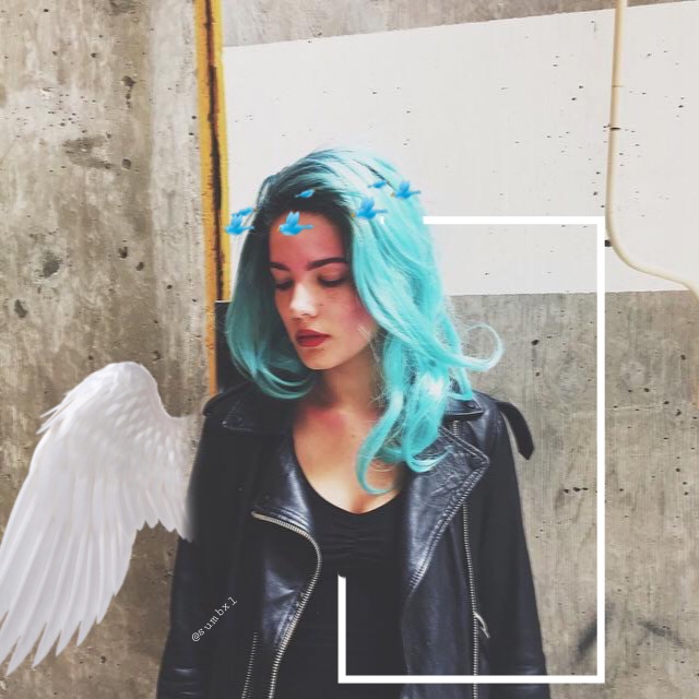 Next photo of Halsey