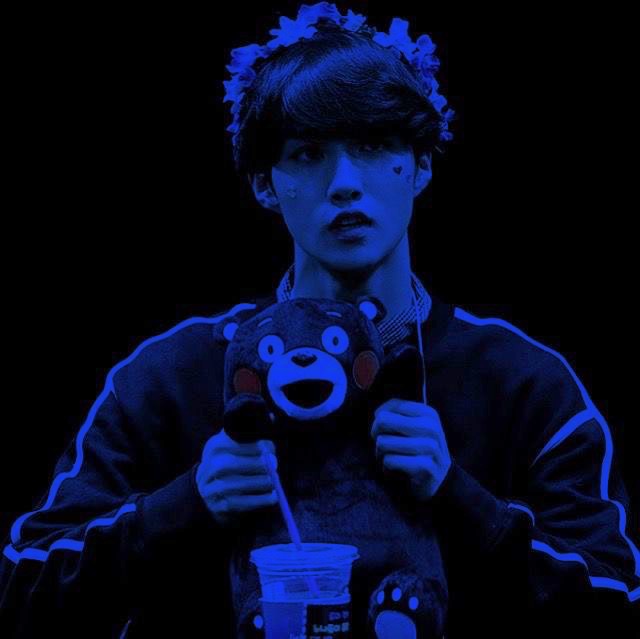 #freetoedit #aesthetic #blue #kpop #icons #pentagon #yeoone