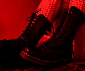 aesthetic red shoes