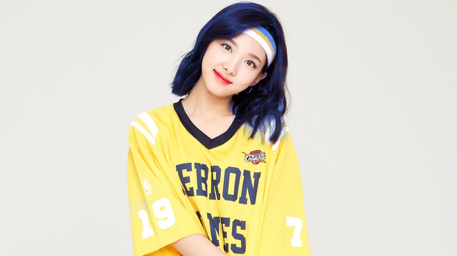 ナヨン 青髪 Twice Nayon イムナヨン ナヨン By Yeri34