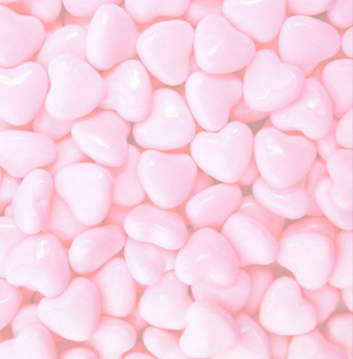 This visual is about hearts pink pastelpink pinkaesthetic aesthetic freetoe...