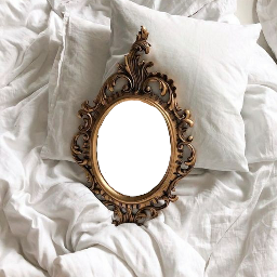 minimalist mirror aesthetics