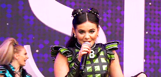 Anne Boleyn Anneboleyn Sixthemusical Gif By Leaving