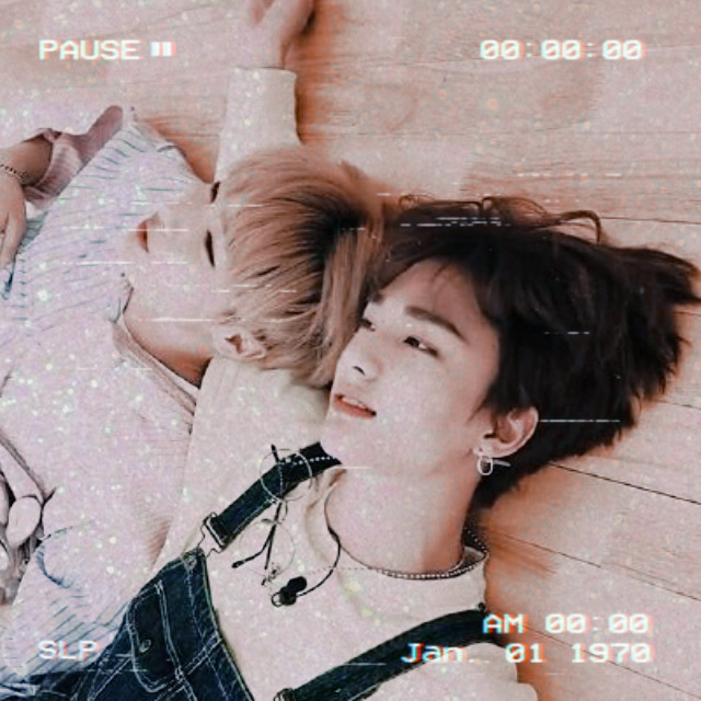 Check out jemar1zs Shuffles hyunlix  straykids skz felix hyunjin  kpop acubi aesthetic grunge y2k vintage shuffleinspo wallpaper